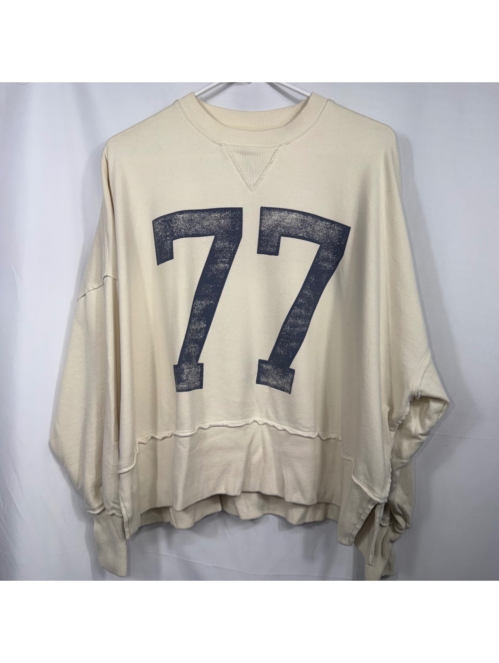 AE Seriously Lived-In XS Cream 77 Oversized Sweatshirt